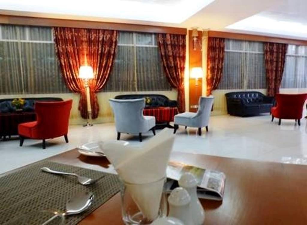 Oway Grand Hotel Mandalay Esterno foto