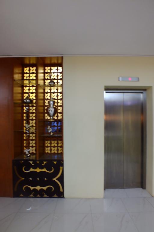 Oway Grand Hotel Mandalay Esterno foto