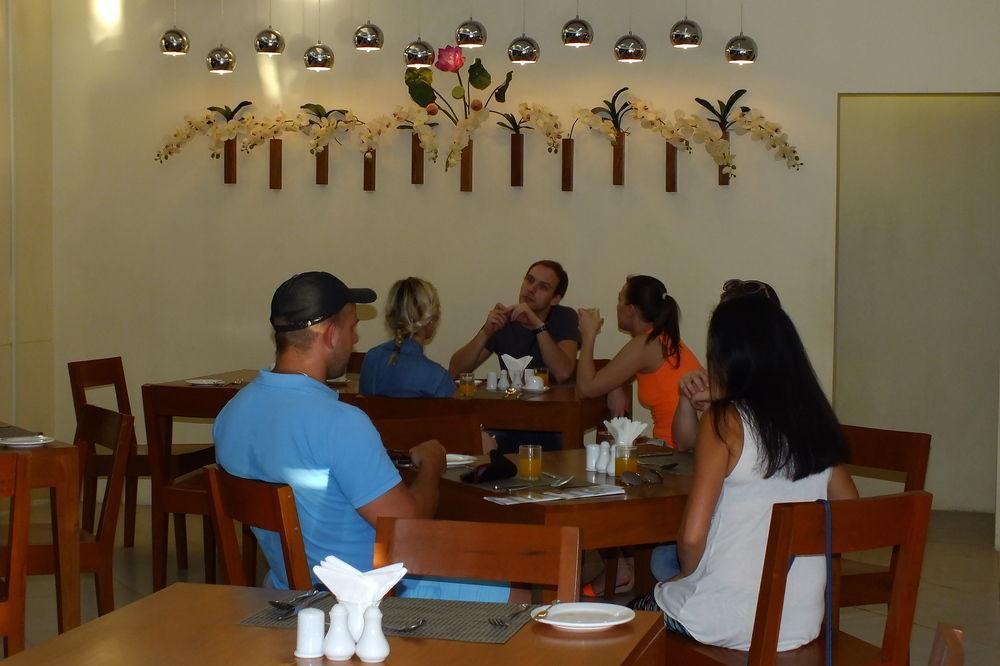 Oway Grand Hotel Mandalay Esterno foto