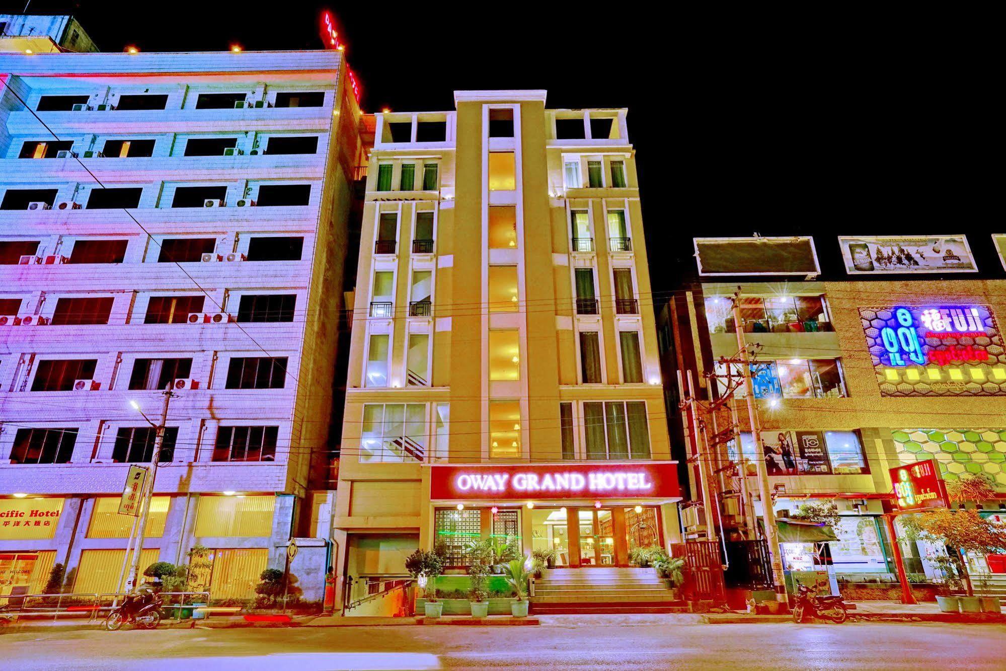 Oway Grand Hotel Mandalay Esterno foto